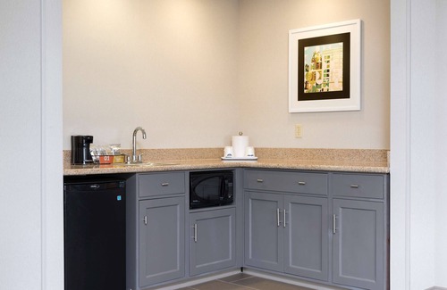 Okemos Hotel | Hampton Inn & Suites East Lansing/Okemos