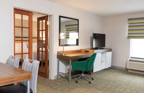 Okemos Hotel | Hampton Inn & Suites East Lansing/Okemos