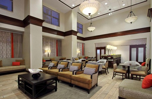 Florence Hotel | Hampton Inn & Suites-Florence Downtown