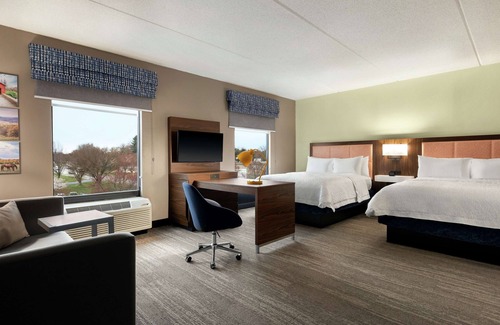Frederick Hotel | Hampton Inn & Suites Frederick-Fort Detrick