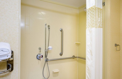 Frederick Hotel | Hampton Inn & Suites Frederick-Fort Detrick