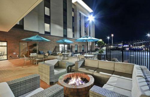 Grants Pass Hotel | Hampton Inn & Suites Grants Pass