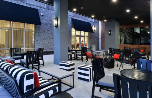 Downtown Greensboro Hotel | Hampton Inn & Suites Greensboro Downtown, Nc