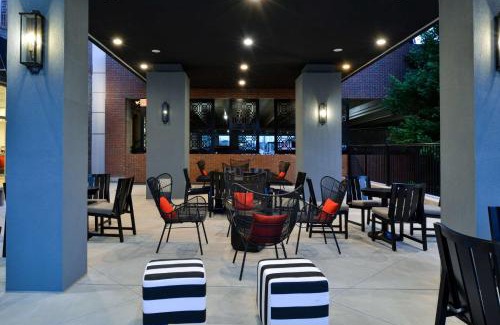 Downtown Greensboro Hotel | Hampton Inn & Suites Greensboro Downtown, Nc