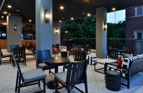 Downtown Greensboro Hotel | Hampton Inn & Suites Greensboro Downtown, Nc