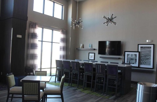 Guthrie Hotel | Hampton Inn & Suites Guthrie, OK
