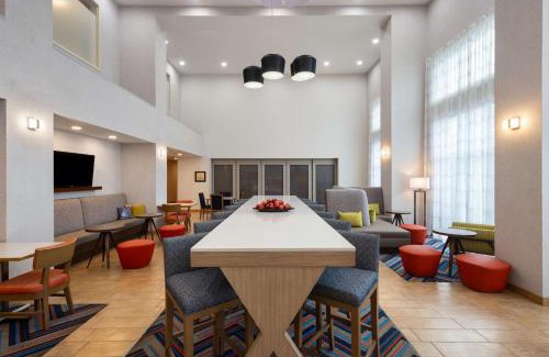 Harrisburg Hotel | Hampton Inn & Suites Harrisburg
