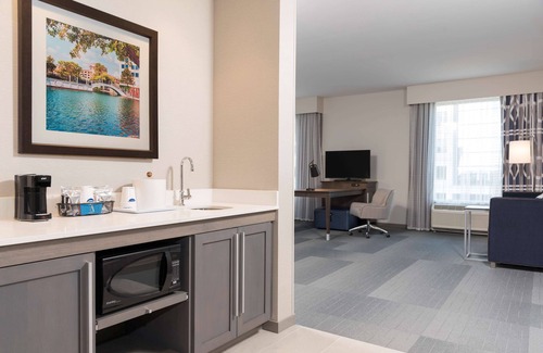Indianapolis Hotel | Hampton Inn & Suites Indianapolis-Keystone