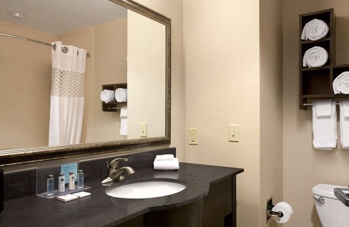 Mansfield Hotel | Hampton Inn & Suites Mansfield