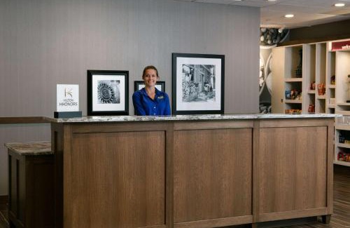 Mason City Hotel | Hampton Inn & Suites Mason City, IA