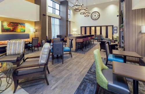 Granville Hotel | Hampton Inn & Suites Morgantown/University Town Centre