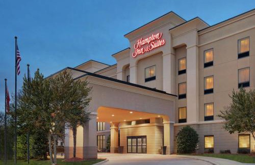 Pine Bluff Hotel | Hampton Inn & Suites Pine Bluff