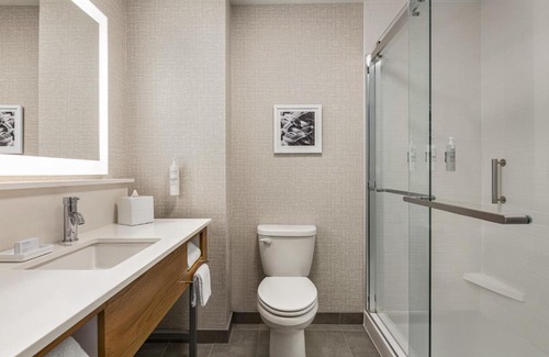 East San Mateo Hotel | Hampton Inn & Suites San Mateo-San Francisco Airport