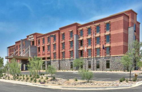 Scottsdale Hotel | Hampton Inn & Suites Scottsdale at Talking Stick