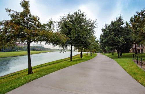 Farmers Branch Hotel | Hampton Inn & Suites Dallas - Farmers Branch