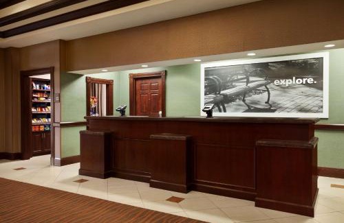 Sterling Hotel | Hampton Inn & Suites Washington-Dulles International Airport