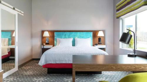 Ypsilanti Hotel | Hampton Inn & Suites Ypsilanti, MI