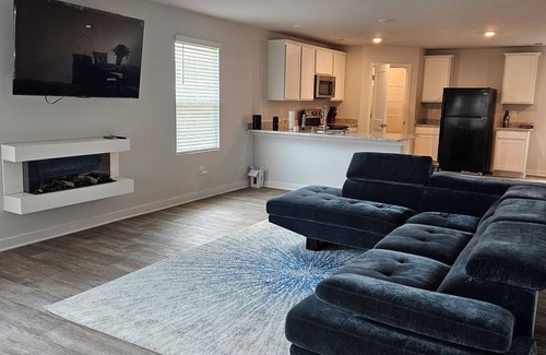 Hampton House | Hampton Living. It's quite & cozy. Very clean and nice neighborhood. Peaceful!