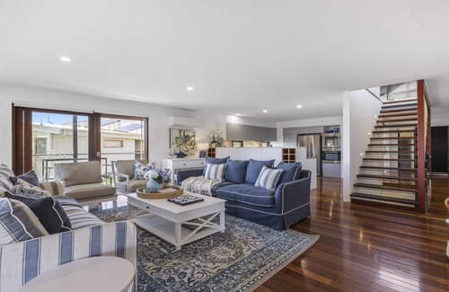 Emerald Beach House | Hamptons Charm, Pool, Pizza Oven, Spectacular Ocean Views