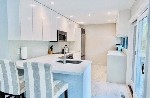 Quogue House | Hamptons Getaway With Heated Pool, Har Tru Tennis, Built -in Grill, Bike Shed