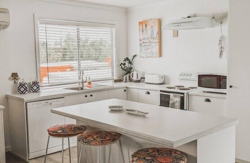 Lancelin House | Hamptons- Hampton’s style home that will have you feeling instantly relaxed