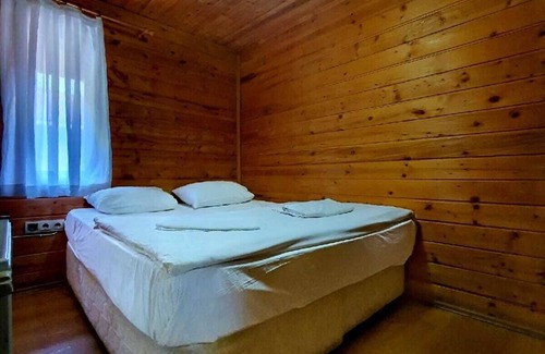 Macka Hotel | Hamsiköy Zitaş Bungalov & Restoran