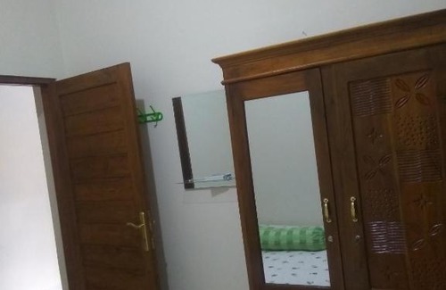 Sari Harjo House | Hana homestay Yogyakarta