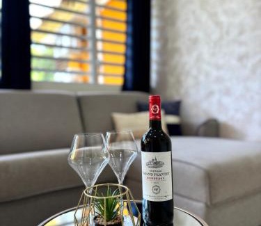 Grand-Bourg Apartment | Hana Mana Bungalow - Magnifique Piscine, Plage à 100m