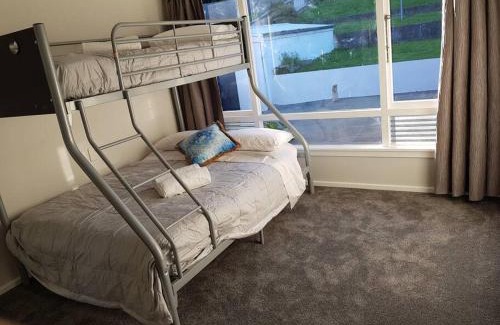 Timaru House | Handy Location - 3brd home!