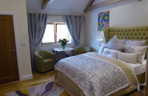 Lower Assendon Bed & Breakfast | Handywater Cottage B&B