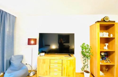 Region Hannover District Apartment | HannoverMesseApartment 2 bedroom, Balcony with garden view