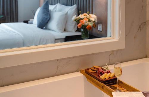 Ba Dinh Hotel | Hanoi 22Land Cloud Hotel