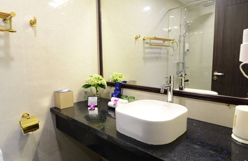French Quarter Hotel | Hanoi Emerald Waters Hotel & Spa