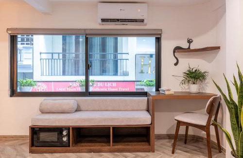 Hang Trong Apartment | Hanoian Hearths - 5 Bedrooms - Bath Tubs - Projectors