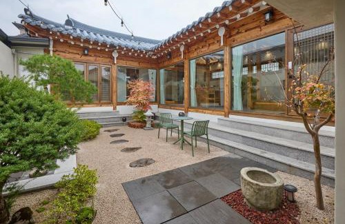 Andong Ski Chalet | Hanok spa stay 소연정