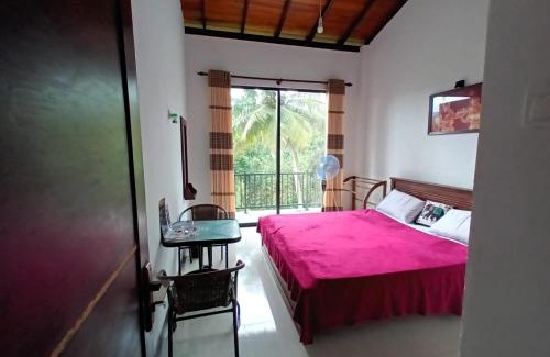 Udunuwara House | Hanthana view