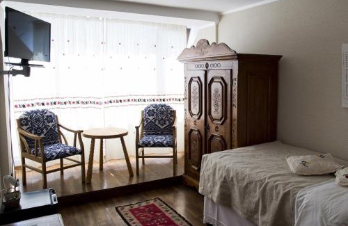 Tupilati Hotel | Hanul Ancutei