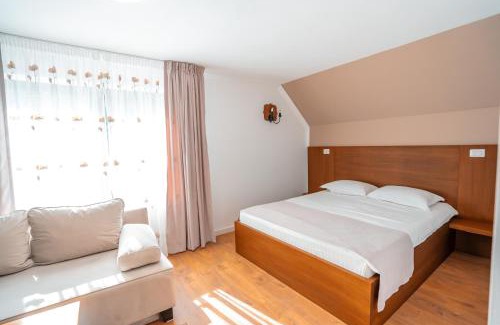 Malini Hotel | Hanul Drumul Talienilor