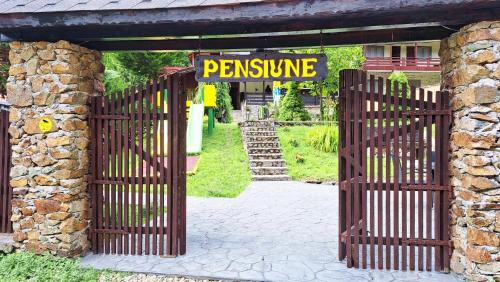 Pestisani House | Hanul Vanatorului