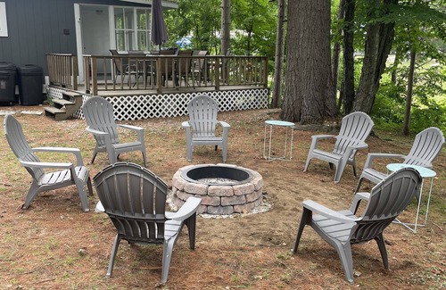 Northville Cottage | Happiness is checking into a Vrbo like this!