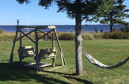 Acadian Coastal Drive Cottage | Happy Beach Housen