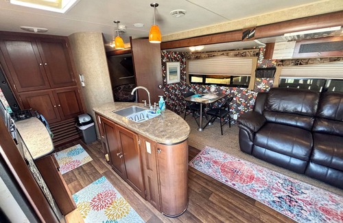 Rockport House | Happy Camper - 8 miles to the beach