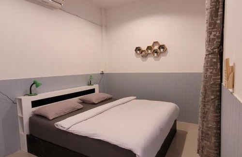 Rayong Apartment | Happy Day, 2 bedroom home for up to 6 people