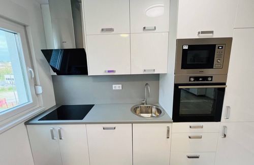 Mali Radic Apartment | Happy Dreams Oasis Cazin - Full of Feelings