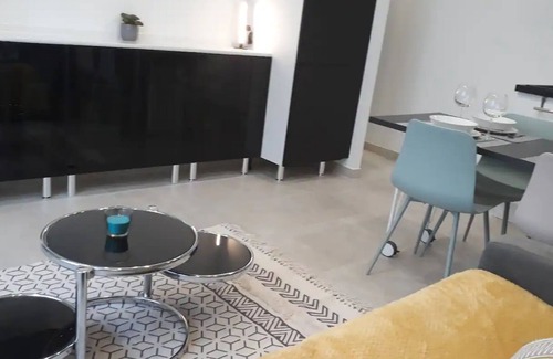 Lunel Apartment | Happy Home for You Lunel: Calm, comfort & beaches by appointment. Welcome!