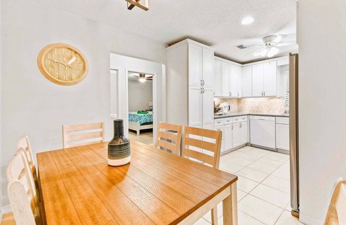 BallenIsles House | Happy Hour By The Coast Relaxing Vacation Home Heated Pool Hot Tub Near Beaches