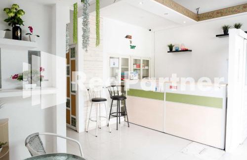 West Semarang House | Happy Inn Puspo Mitra RedDoorz