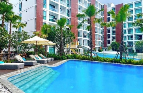 San Sai Villa | Happy Travel @ The One ChiangMai-Awesome Pools