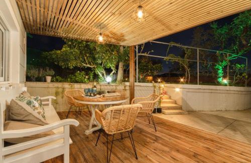 Laganas House | Happy Villa with Pool - Ideal Villa for Large Groups Near Laganas With a Pool Perfectly Combining Natures Tranquility and Vibrant Entertainment By Villa Mana Gers