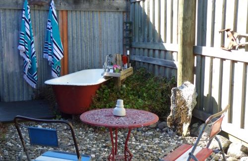 Hapuku Bed & Breakfast | Hapuku Carriages Kaikōura